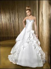 Classic Taffeta Strapless Sweetheart Ball Gown Wedding Dress