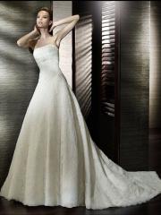 Custom Made New 2011 Lace A line Strapless Silhouette in Chapel Train Wedding Dress