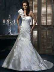 Distinctive Organza One shoulder A-Line Wedding Dress
