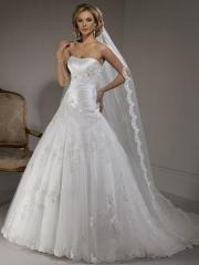 Elegant A-Line Wedding Dress with Strapless Neck-Line