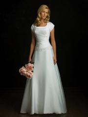 Elegant Satin Gown of Bateau Neckline and Cap Sleeves