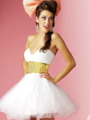 Enchanting Sweetheart A-Line White Tulle Short Length Homecoming Fashion with Gold Band