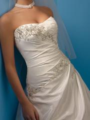 Fabulous Strapless White Embroidered Taffeta Gown of Chapel Train