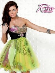 Fanciful A-Line Sweetheart Rhinestone Embellished Bust and Green Tulle Skirt Homecoming Dress