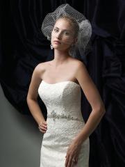 Fantastic Organza Sheath Strapless Wedding Dress with Bow Back Decoration