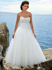 Fashionable A-Line Strapless Wedding Dress with Handmade Flower