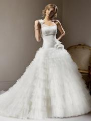 Fashionable Tulle Ball Gown One Shoulder Wedding Dress with Ruffles and Multi-Layers