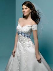 Fit for Church Wedding Embroidered Gown of 2011 Fall Style