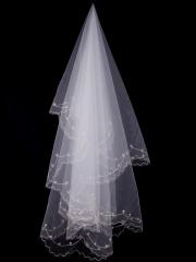 Flattering Tulle Veil with Beadings