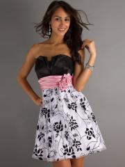 Floral Short Strapless Delightful floral with sparkling centers light up the strapless bodice Dress