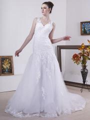 Glamourous White Satin Nuptial Gown for Deep V-Neckline