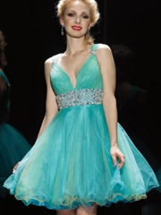 Halter Neck Short Length Hunter Tulle Homecoming Gown of Sequined Waist and Ruffled Hem