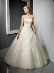 Intoxicating Strapless White Ball Gown Style Dress of Balloon Skirt