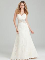 Luxurious Lacy Fully Lined Sweetheart Embroidered Satin A-line Wedding Dress with Rhinestones