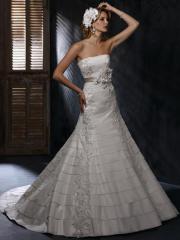 Luxury Strapless Taffeta A-Line Wedding Dress