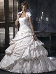 Luxury Strapless Taffeta Ball Gown Wedding Dress