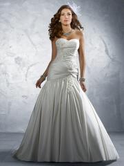 Mermaid Nuptial Gown of British Style