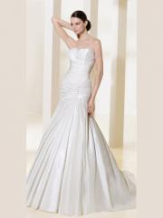 Mermaid Silhouette Along With Strapless Neckline Shirring with Pins Elegant Wedding Dress