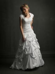 Modified Ball Gown Taffeta of Scoop Neckline and Cap Sleeves
