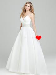 Newly Arrived Floor-length V-neck Spaghetti Straps and Tulle Skirt White A-line Wedding Dress with Rhinestones