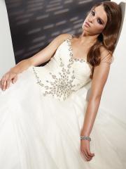 One-Shoulder Diamantes Embellished Princess White Chiffon Floor Length Celebrity Gown