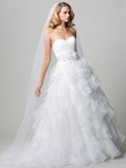 Prevailing Style Floor-length Sweetheart Floral Ruffled Skirt A-line Wedding Dress with Court Train