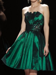Scalloped-Edge Neck Dark Green Silky Taffeta Homecoming Gown of Rhinestones at Waist