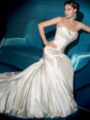 Stunning Style Gown for Checking out Satin and Draping