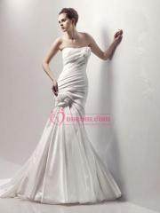 Shirring with A-Line Silhouette Appliqued Elegant Wedding Dress