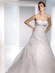 Sophisticated Sweetheart Ruched Gown of Asymmetrical Petticoat