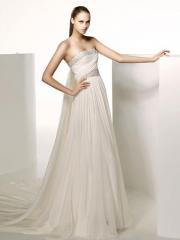 Splendid Strapless Chiffon Gown Features Pleated Skirt and Watteau Train