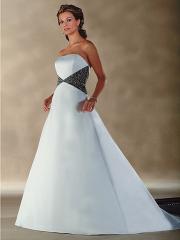 Sumptuous White Satin Gown of Strapless Neckline and A-Line Skirt