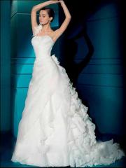 Taffeta A-Line Strapless Floral Neckline Wedding Dress