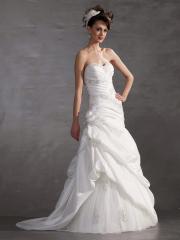 Taffeta A-Line Strapless Sweetheart Neckline wedding Dresses