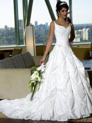 Taffeta with Sweetheart Neckline Pick-Up Design White Wedding Dress