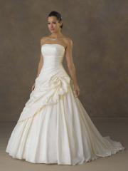 Timeless Strapless A-Line Taffeta Wedding Dress