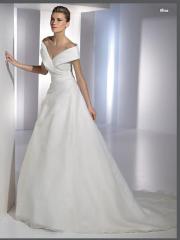 Top Seller V-Neck A-Line Bridal Gown with Chapel Train