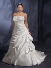Traditional Strapless Sweetheart Satin A-Line Plus Size Wedding Dress