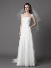 Volatile Bridal Gown of Empire Shape and Lace on the Bodice