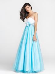 White Blue Tulle Strapless Sweetheart Neckline Embellished Waist Sleeveless Floor-Length Celebrity Dress