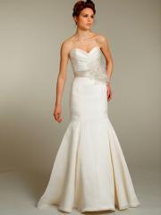 White Organza Satin Strapless Sweetheart Neckline Dress